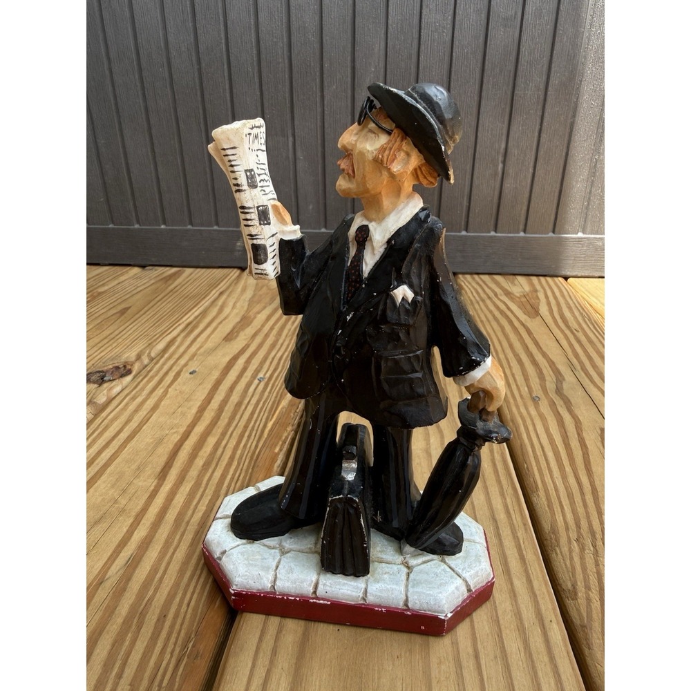 David Frykman Portfolio English Collection 2001 Business Man Waiting for the Bus